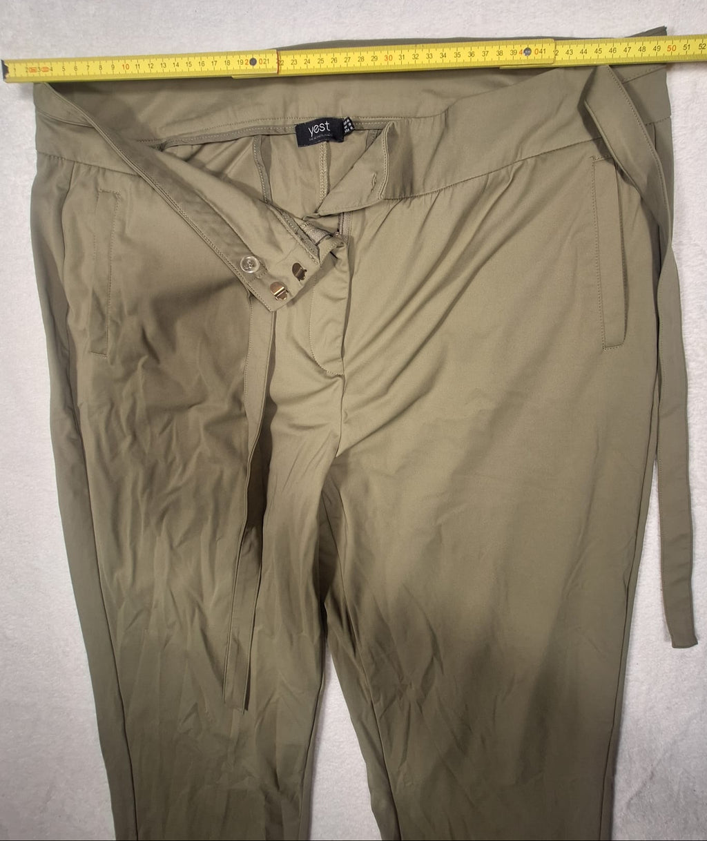 Pantaloni Yest Kaki cu Cordon – EUR 46