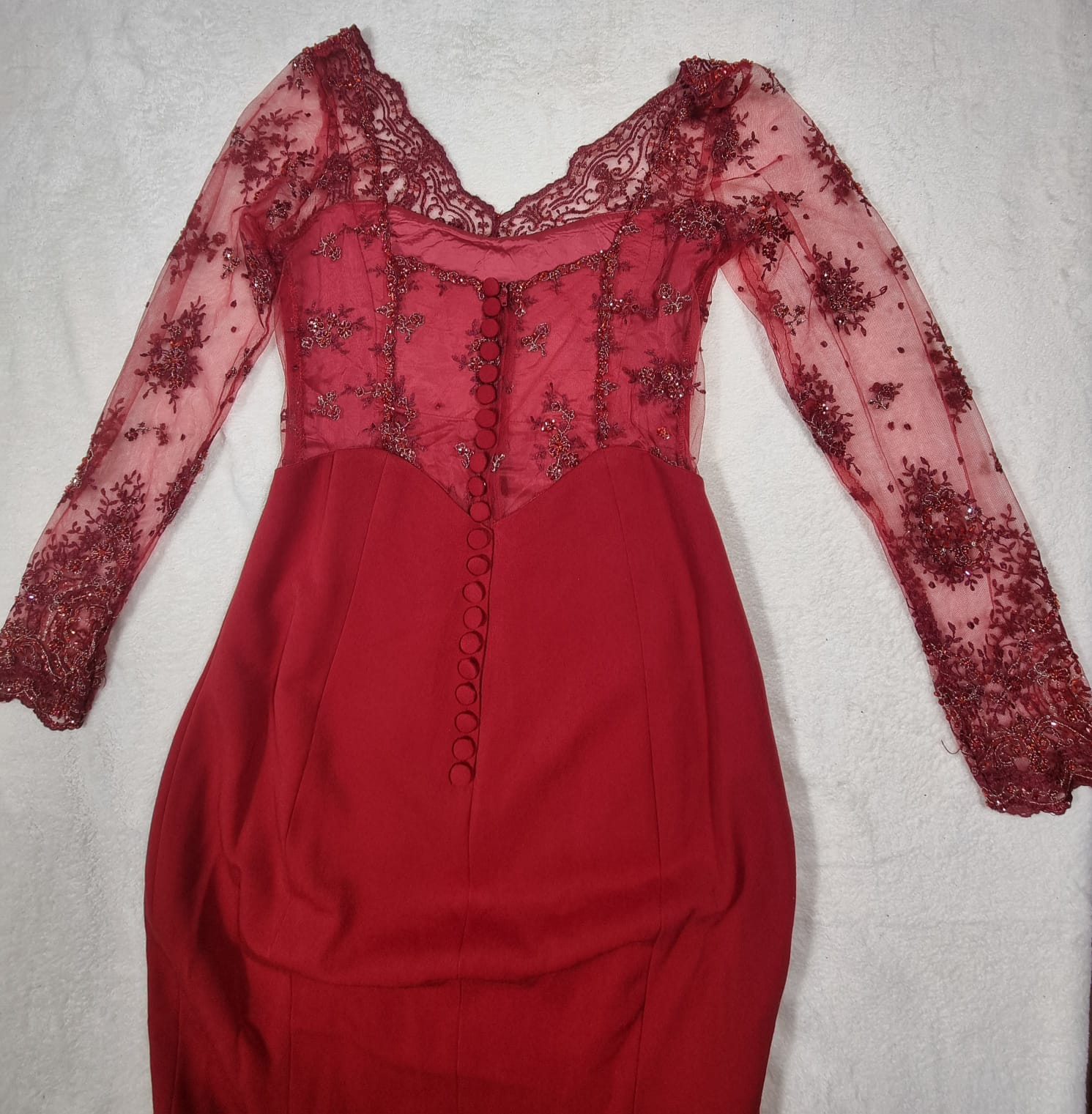 Rochie de Seară Roșie tip Sirenă cu Mâneci din Dantelă