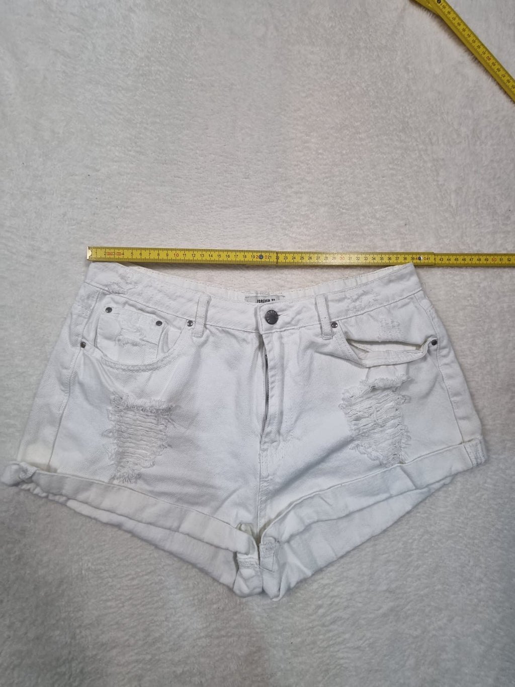 Pantaloni Scurți Damă Blugi Albi Forever 21 – Mărimea M