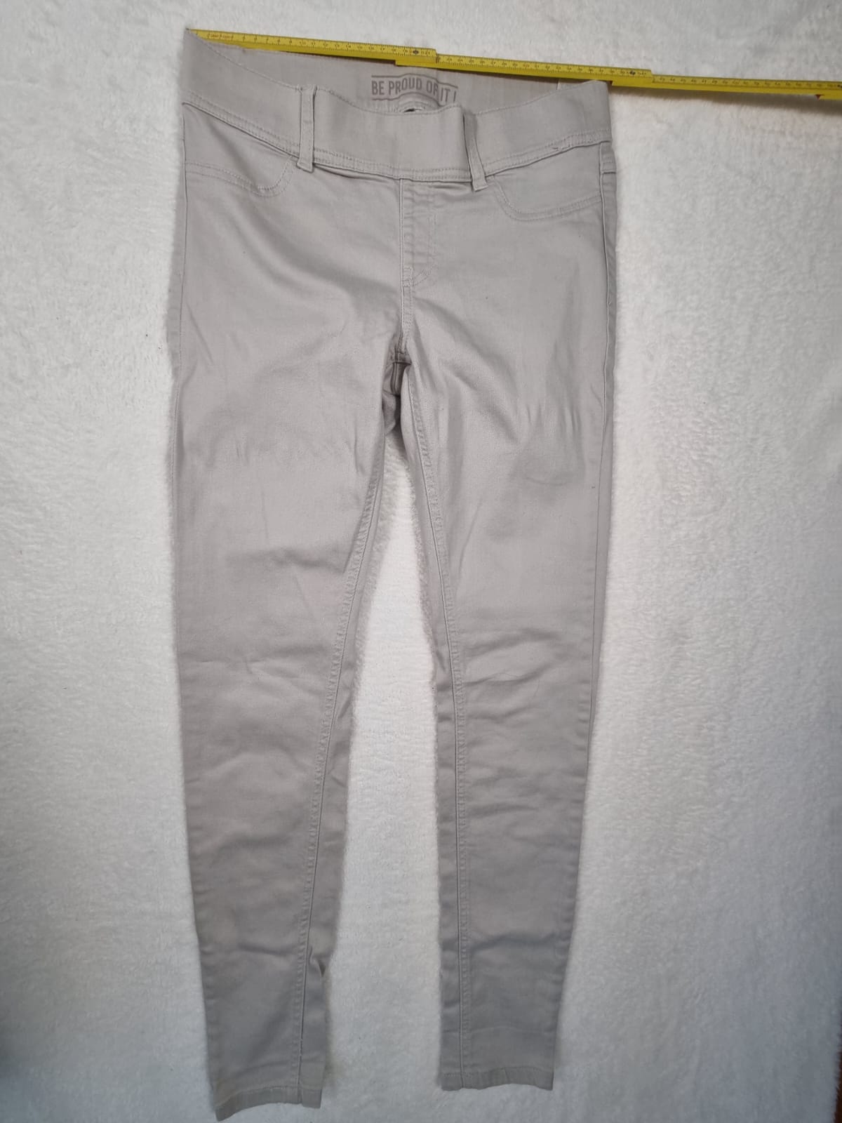 Pantaloni Damă Crem