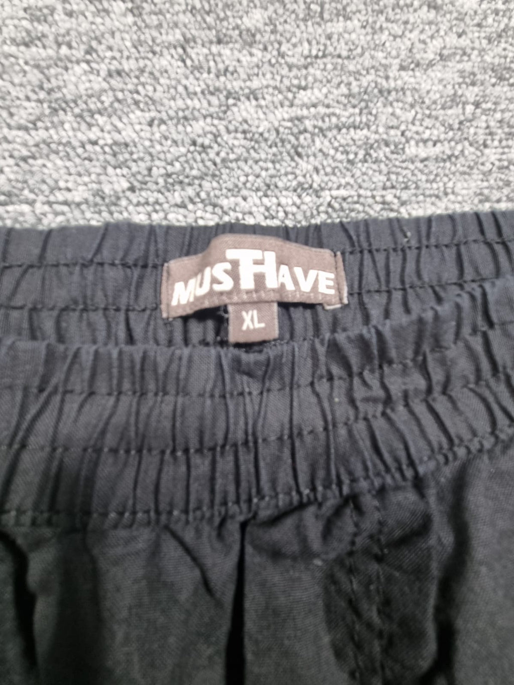 Pantaloni Capri Negri In Talie Elastică Cusaturi Laterale