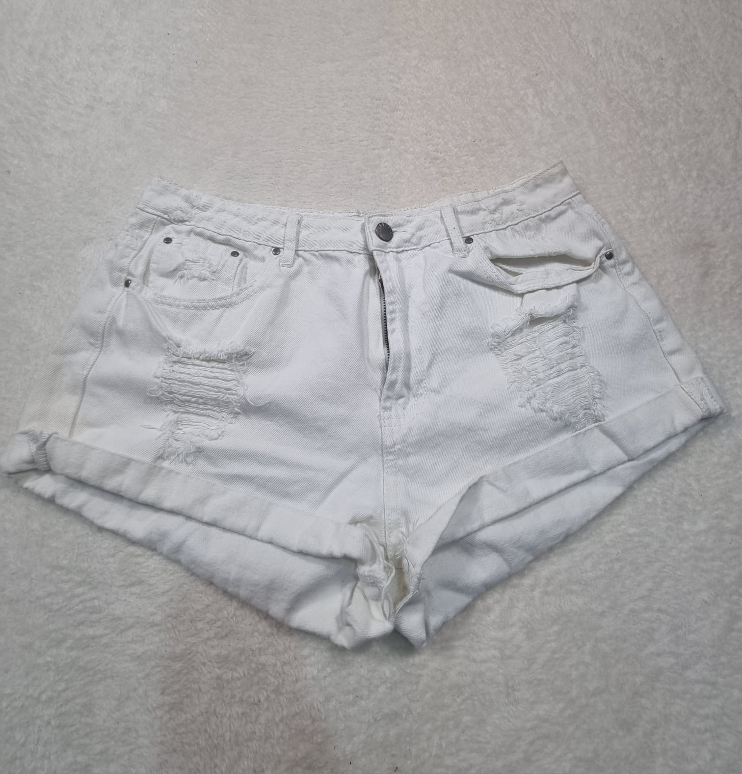 Pantaloni Scurți Damă Blugi Albi Forever 21 – Mărimea M