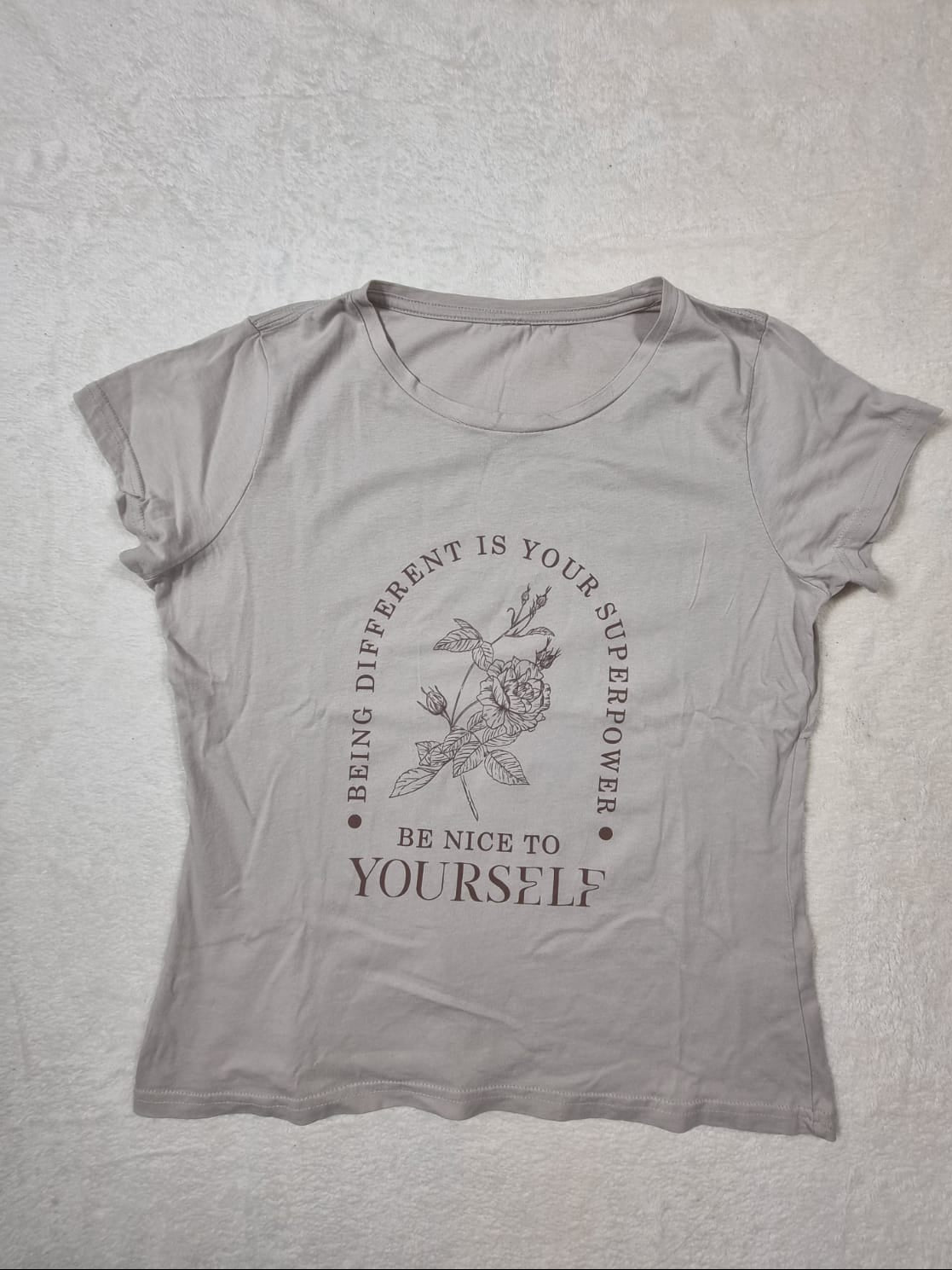Tricou Gri "Being Different Is Your Superpower" M/L
