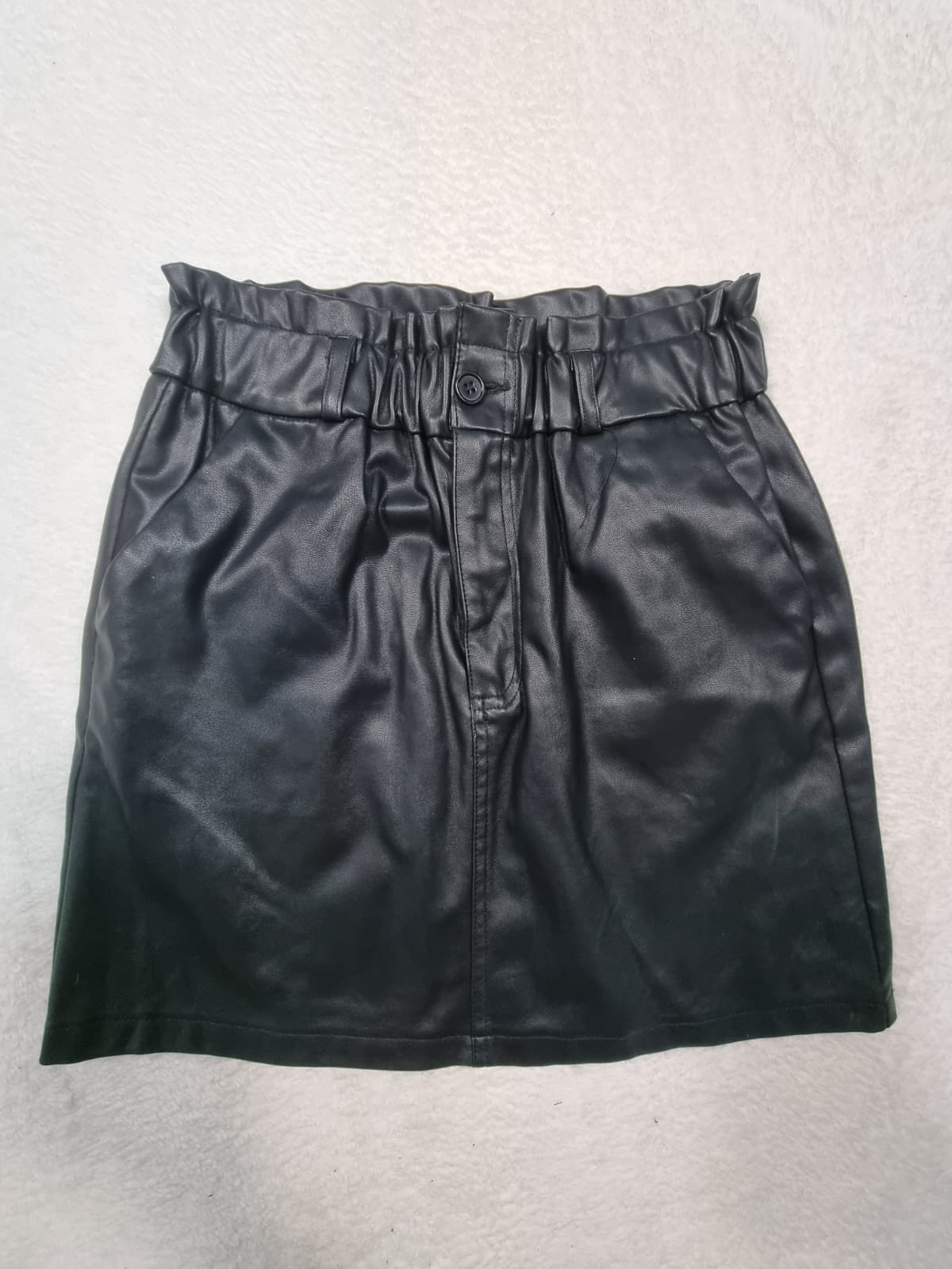 Fustă Scurtă Neagră Cropp – Mărimea M
