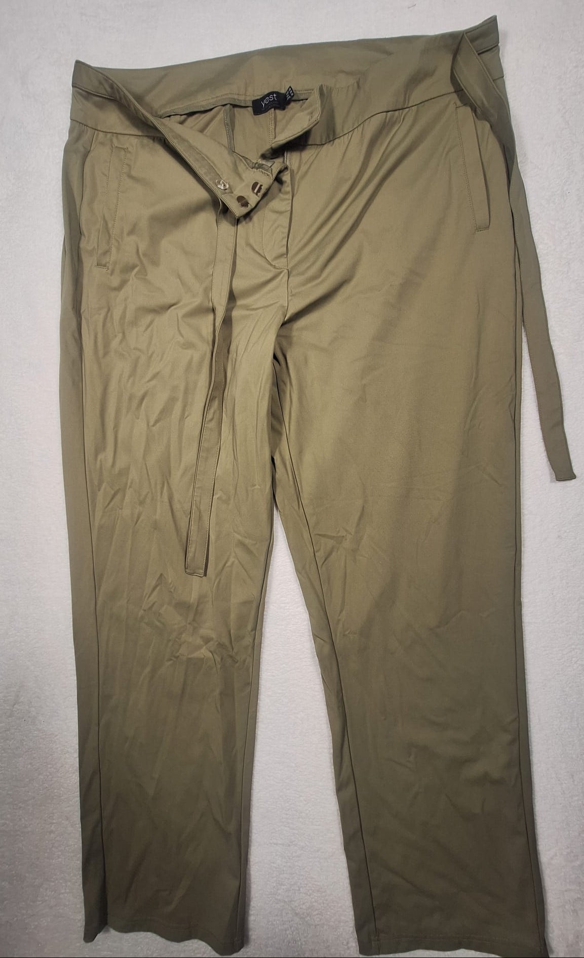 Pantaloni Yest Kaki cu Cordon – EUR 46
