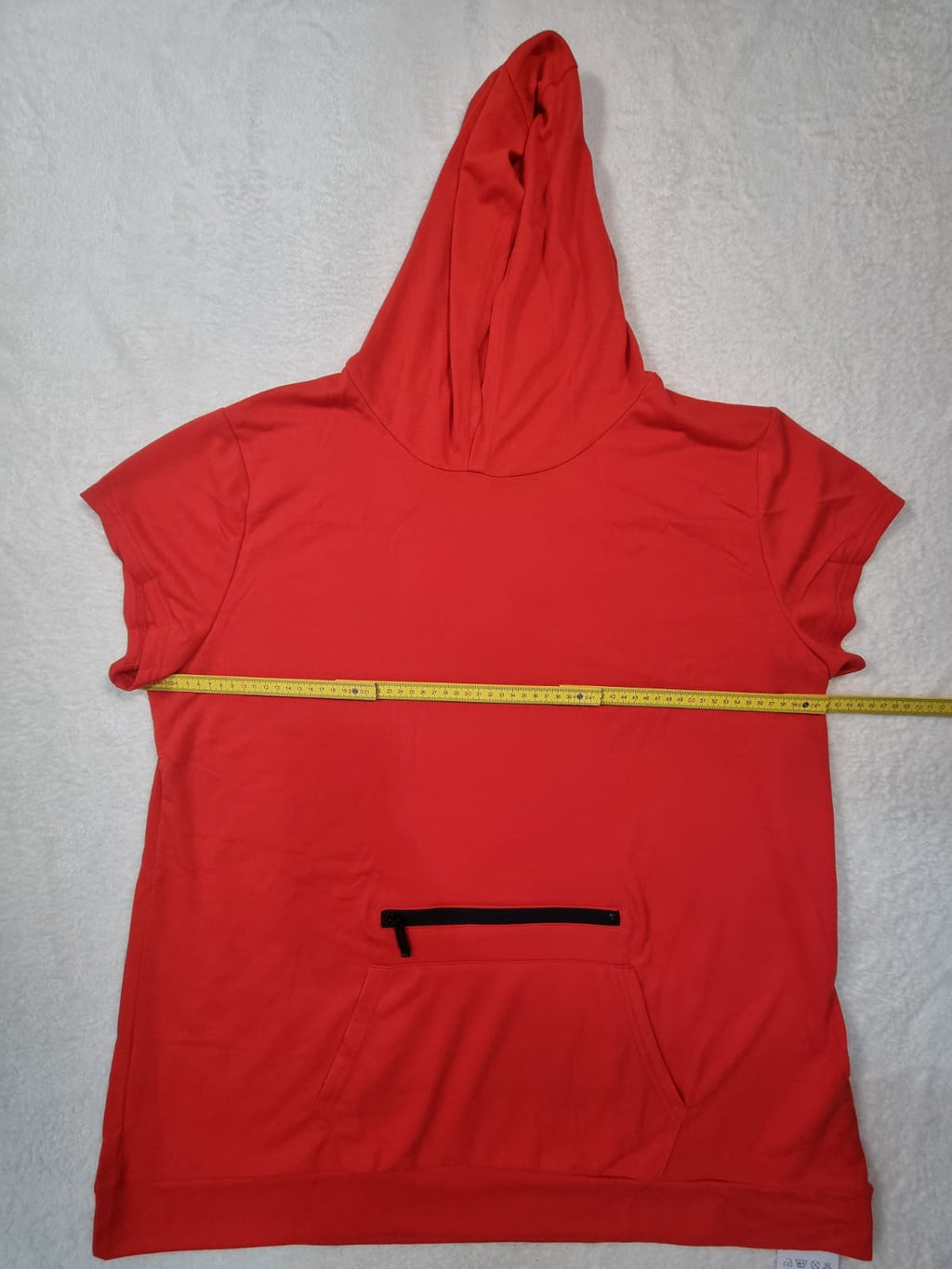 Tricou Roșu cu Glugă și Buzunar Cangur Mâneci Scurte – Mărimea XXL