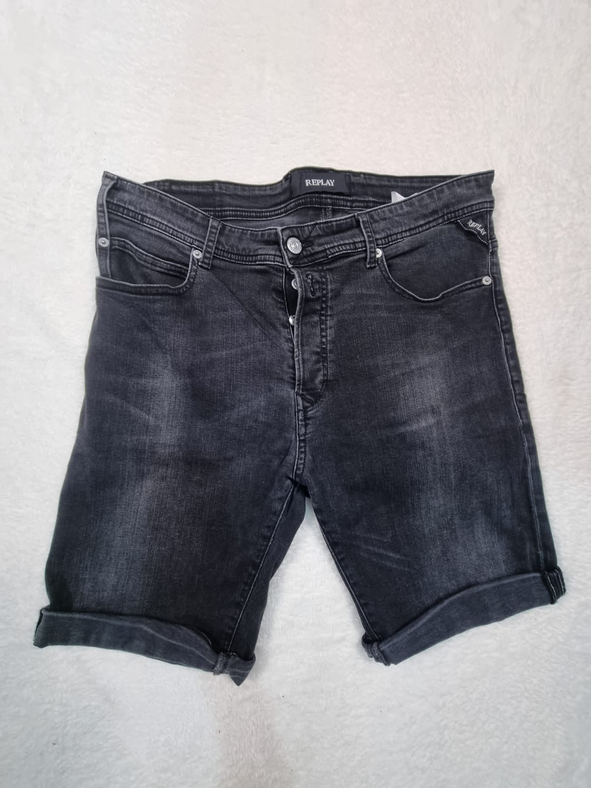Pantaloni Scurți Blugi Bărbați Negri Replay – Talia 34 (Măsurați 44)