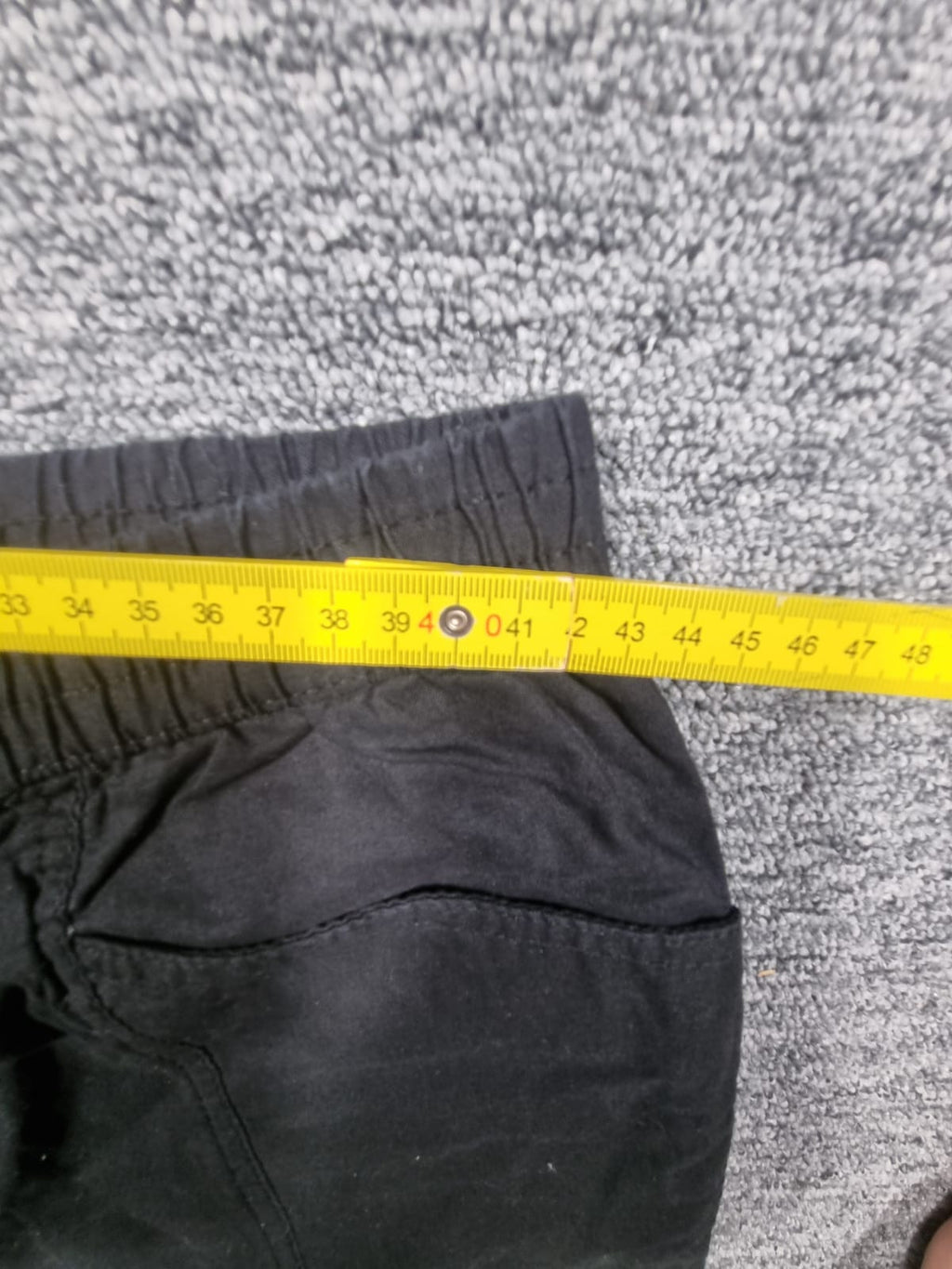 Pantaloni Capri Negri In Talie Elastică Cusaturi Laterale