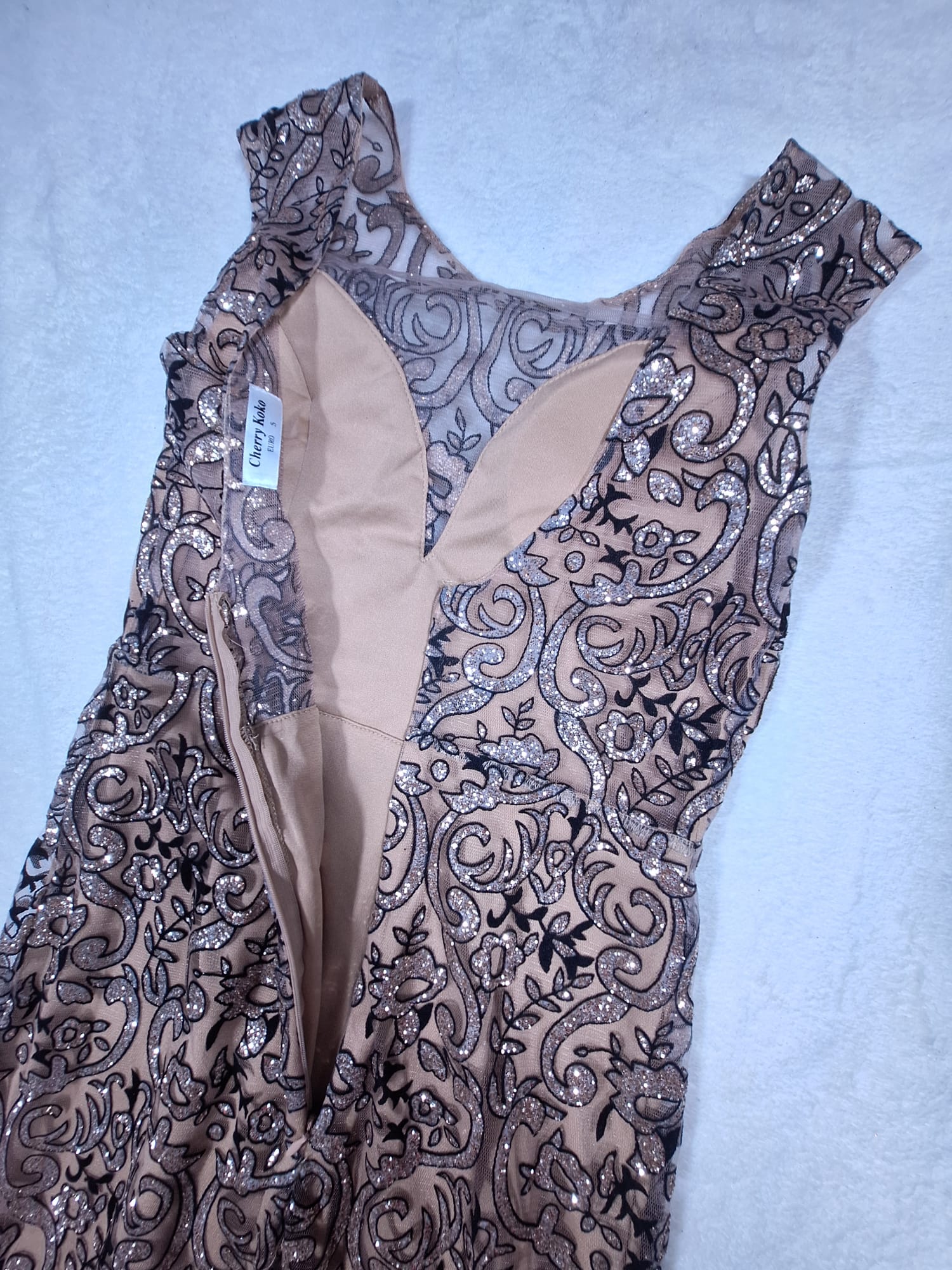 Rochie de Seară cu Dantelă și Paiete Cherry Koko