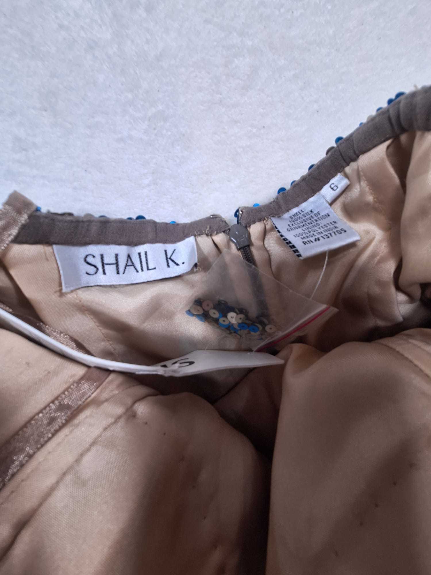 Rochie Shail K. – Mini Strapless cu Paiete Albastru & Auriu