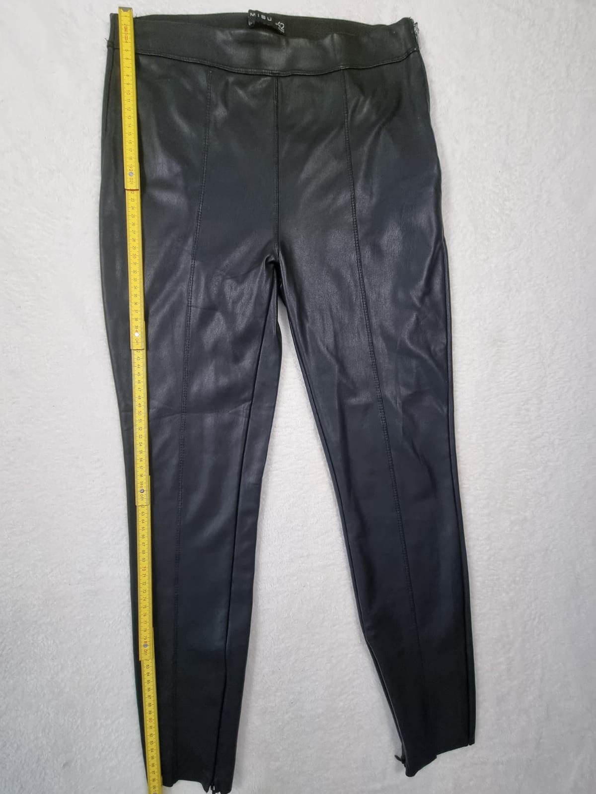 Pantaloni Damă Negri Imitație Piele Slim Fit – Mărimea 42