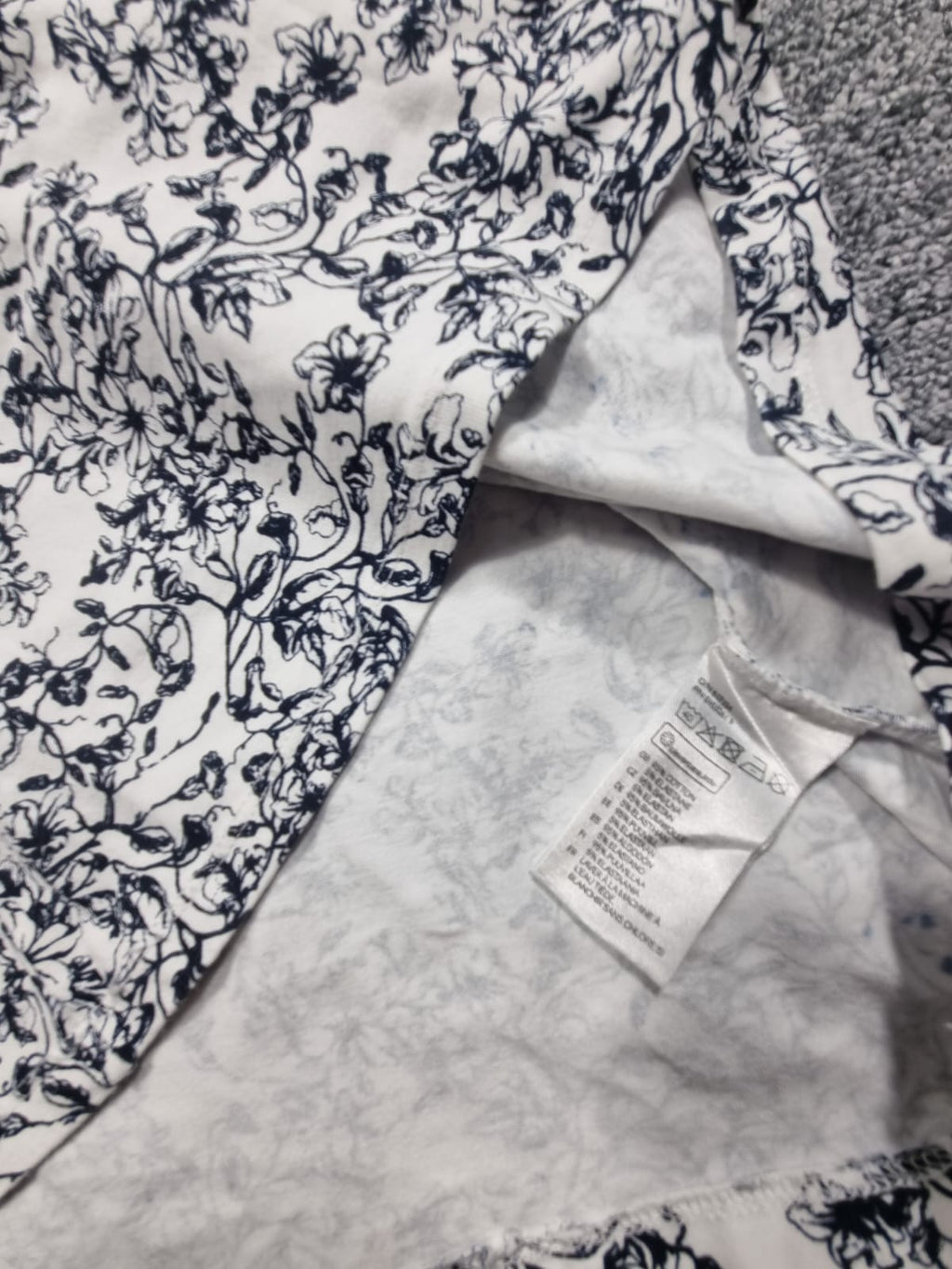 Top Print Floral Alb-Negru
