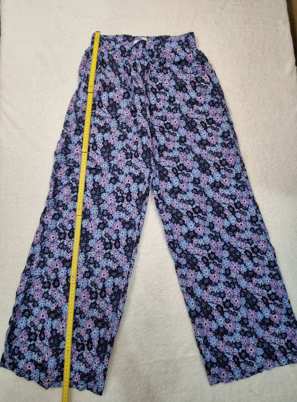 Pantaloni Roz cu Albastru de Vară Sinsay – Mărimea L