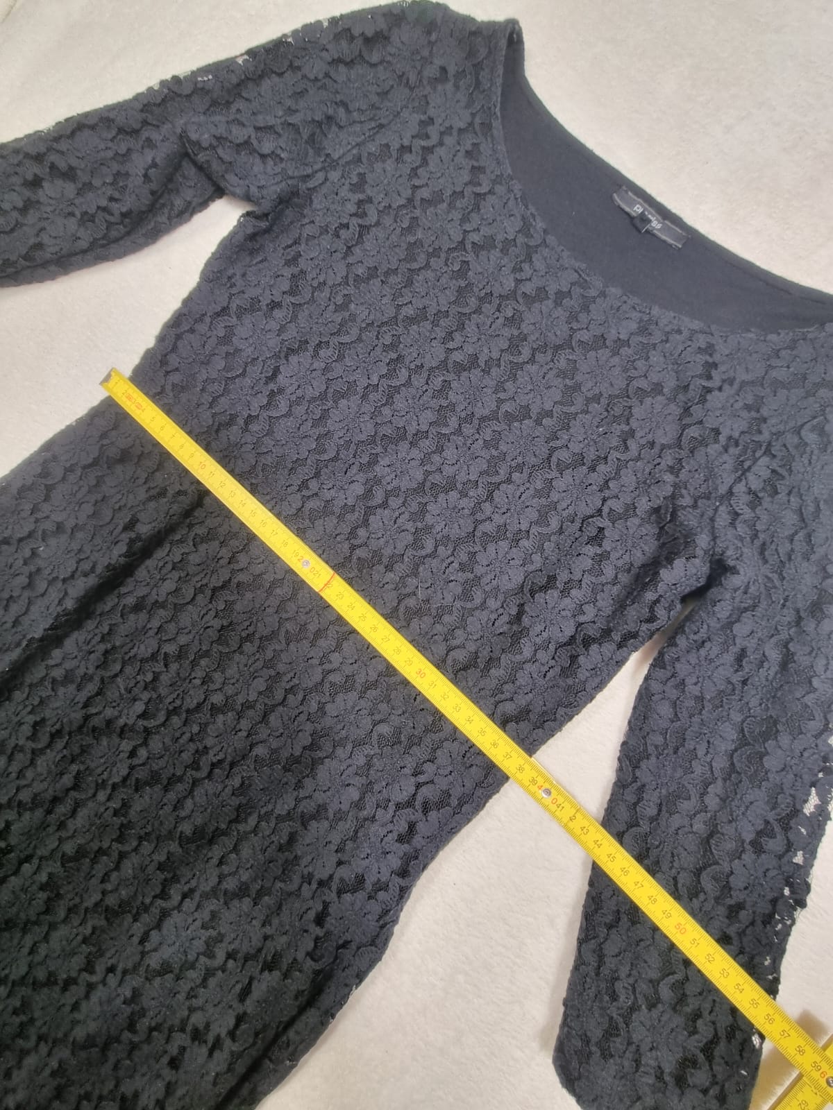 Rochie Bodycon Dantela Neagră – Mâneci 3/4