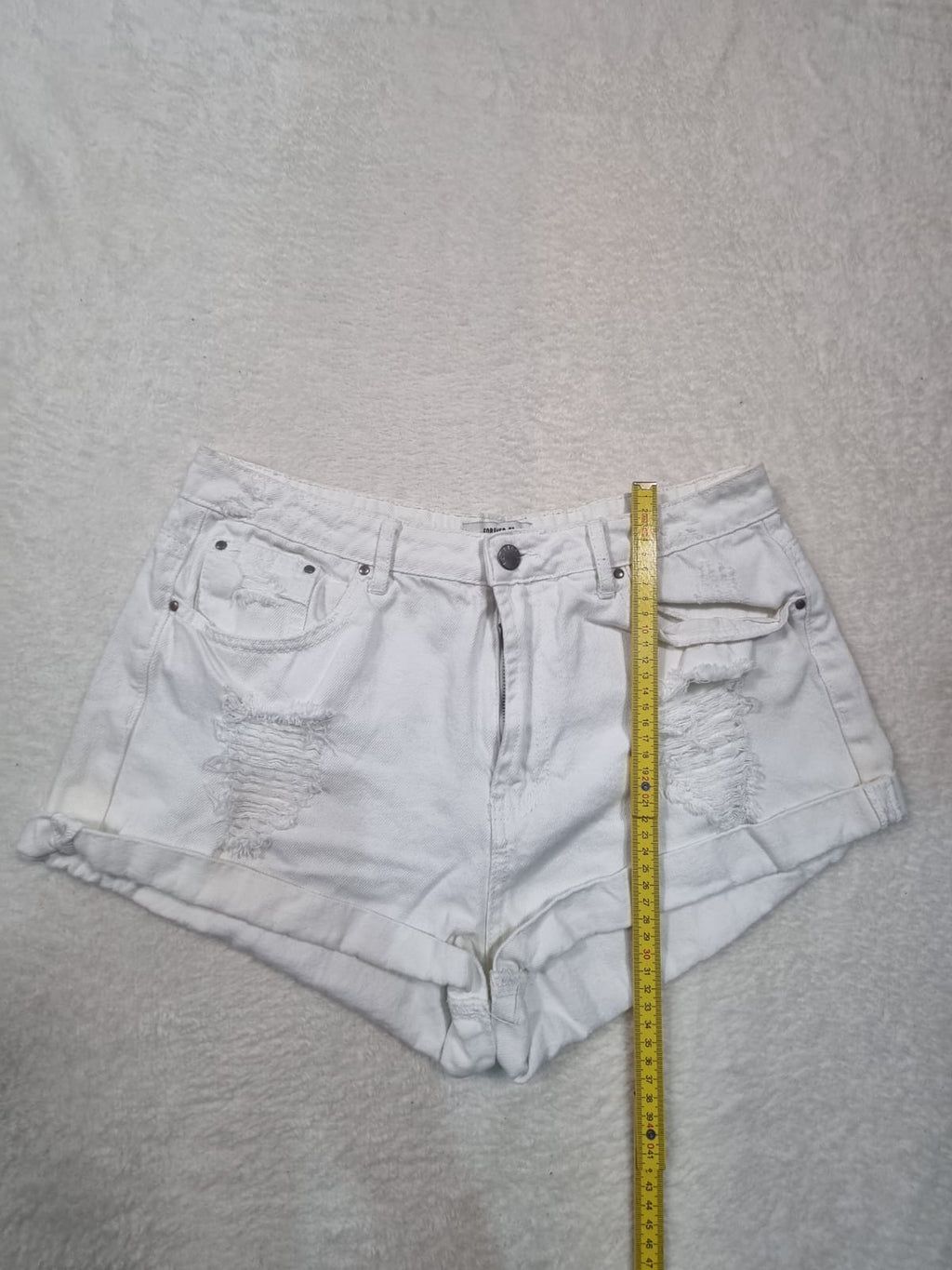 Pantaloni Scurți Damă Blugi Albi Forever 21 – Mărimea M