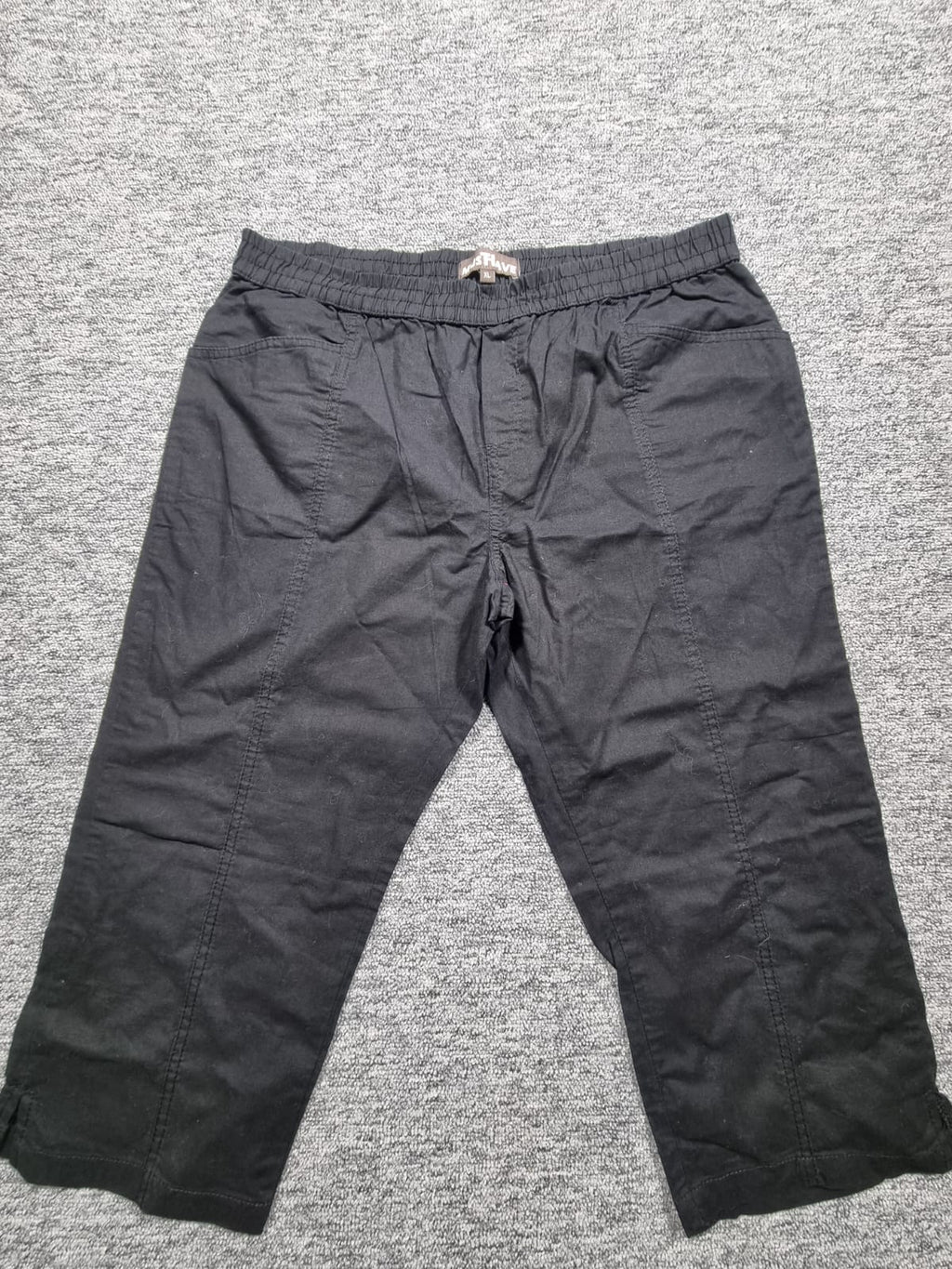 Pantaloni Capri Negri In Talie Elastică Cusaturi Laterale